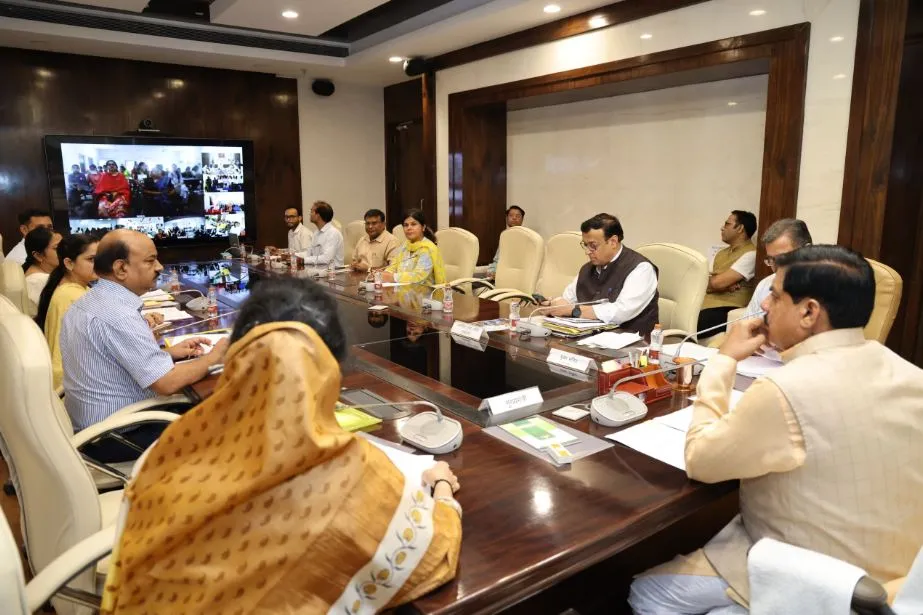 9000 छात्रों को अब मिलेगा पौष्टिक भोजन, 106 पिछड़ा वर्ग छात्रावासों में आधुनिक मेस शुरू, CM बोले-छात्रों के कल्याण के लिए नहीं रखेंगे कोई कमी