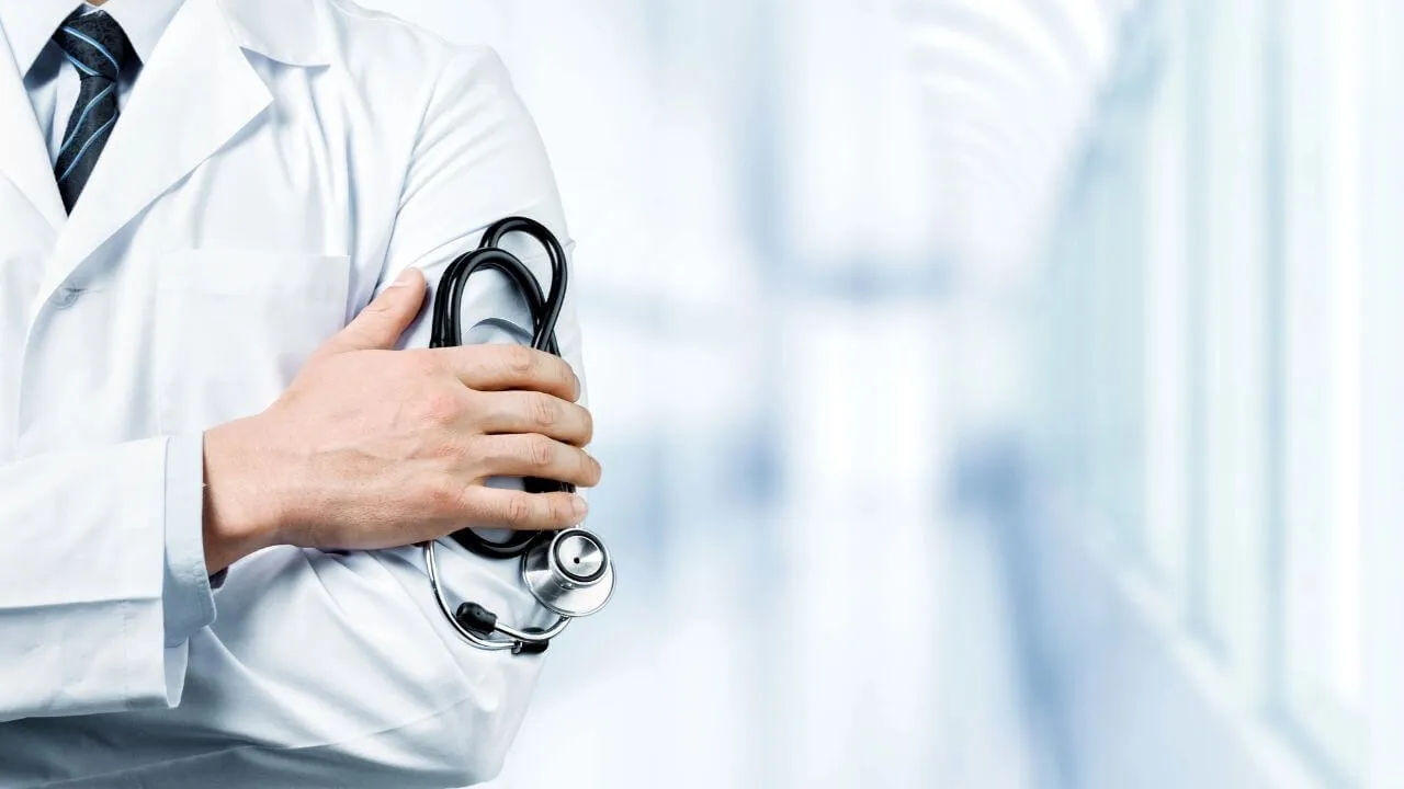 छत्तीसगढ़: MBBS इंटर्न्स का स्टाइपेंड बढ़ा, अब हर महीने मिलेंगे 25,000 रुपये, नई दरें 1 अक्टूबर 2026 से होंगी लागू