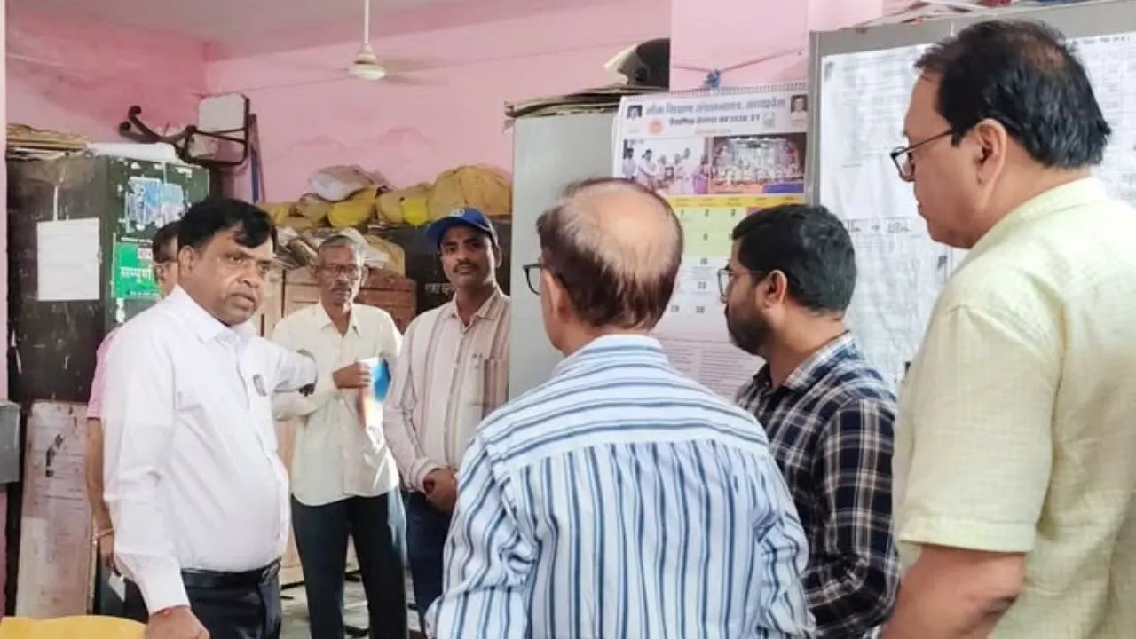 रीवा: स्कूल निरीक्षण में शराब के नशे में मिले प्राचार्य, कलेक्टर ने लगाई फटकार, निलंबित करने के दिए निर्देश