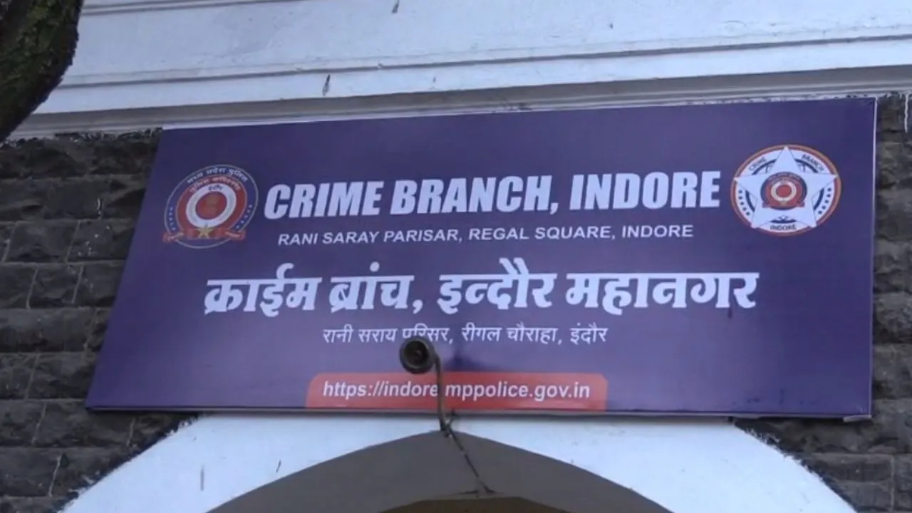 इंदौर क्राइम ब्रांच की बड़ी कार्रवाई, ऑनलाइन सट्टा नेटवर्क का भंडाफोड़, 2 आरोपी गिरफ्तार, 8 मोबाइल, लैपटॉप और 8 ATM जब्त