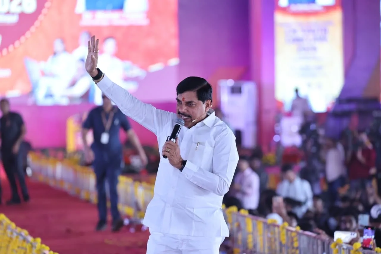 CM Youth Conclave: मुख्यमंत्री का बड़ा ऐलान- अगले साल PSC की परीक्षा 2 बार आयोजित की जाएगी, वर्ष 2027 को ‘युवा वर्ष’ के रूप में मनाया जाएगा